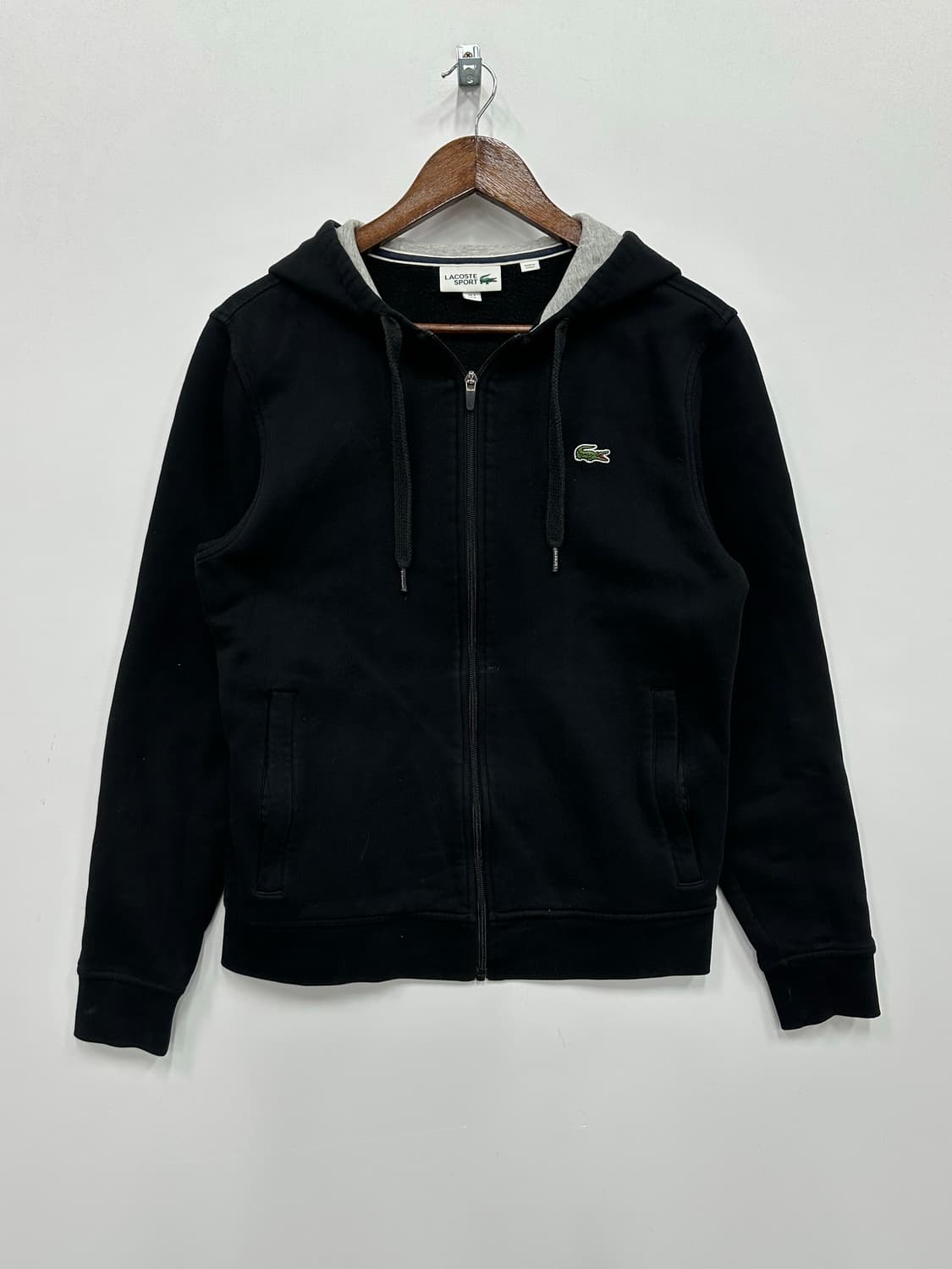 라코스테 블랙 후드집업 상품이미지1