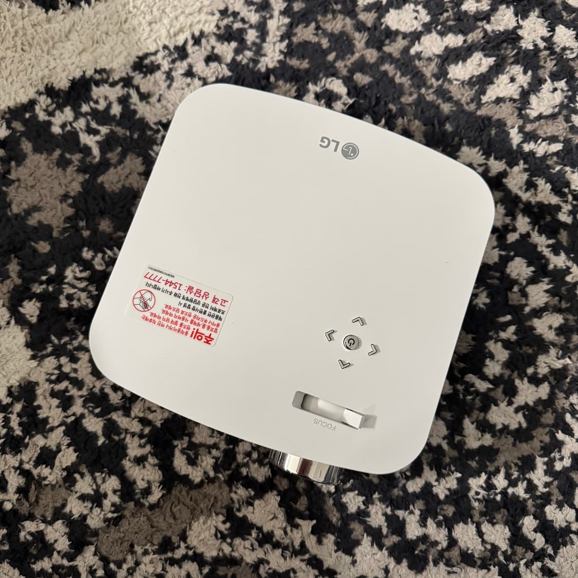 빔 프로젝터 LG PF50KS 본체 + 충전기 상품이미지2