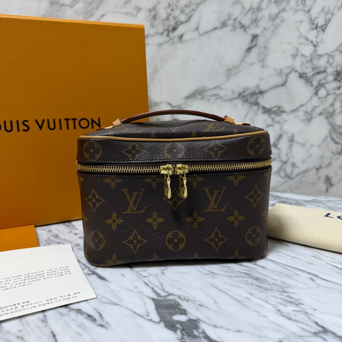 루이비통 모노그램 니스 미니 파우치 가방
 상품이미지1