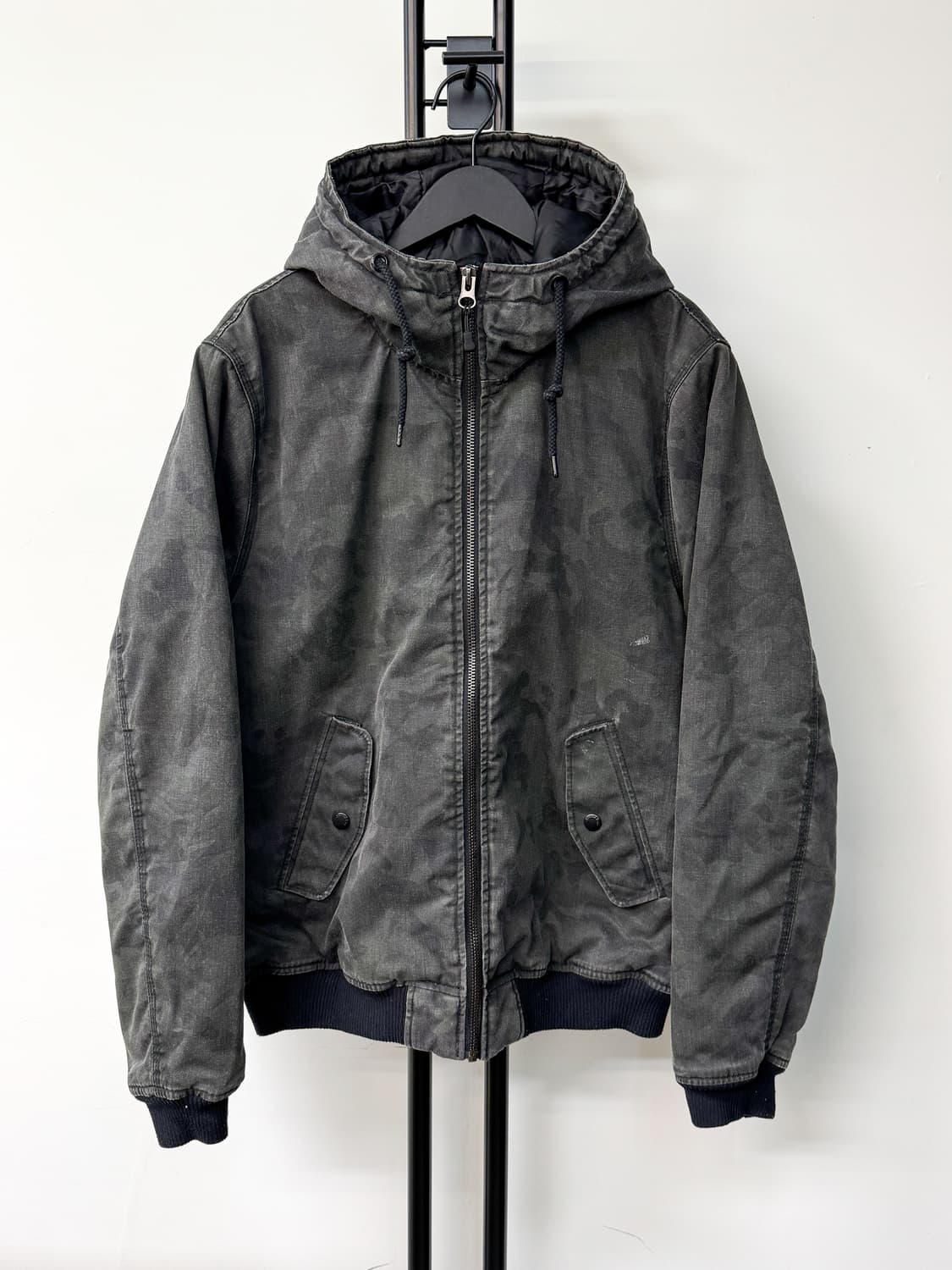 H&M 카모플라쥬 봄버 후드 워크 자켓 상품이미지1