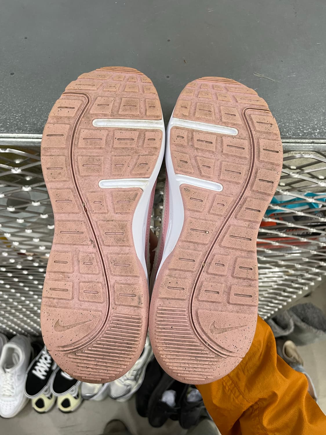 나이키 에어맥스 AP 화이트핑크 240 상품이미지6