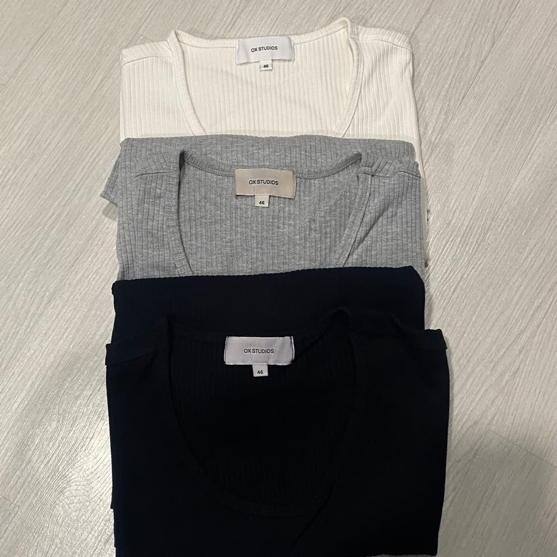 오엑스 스튜디오 리브드 유넥 롱 슬리브 니트 (흰,검,그레이) 46 상품이미지4