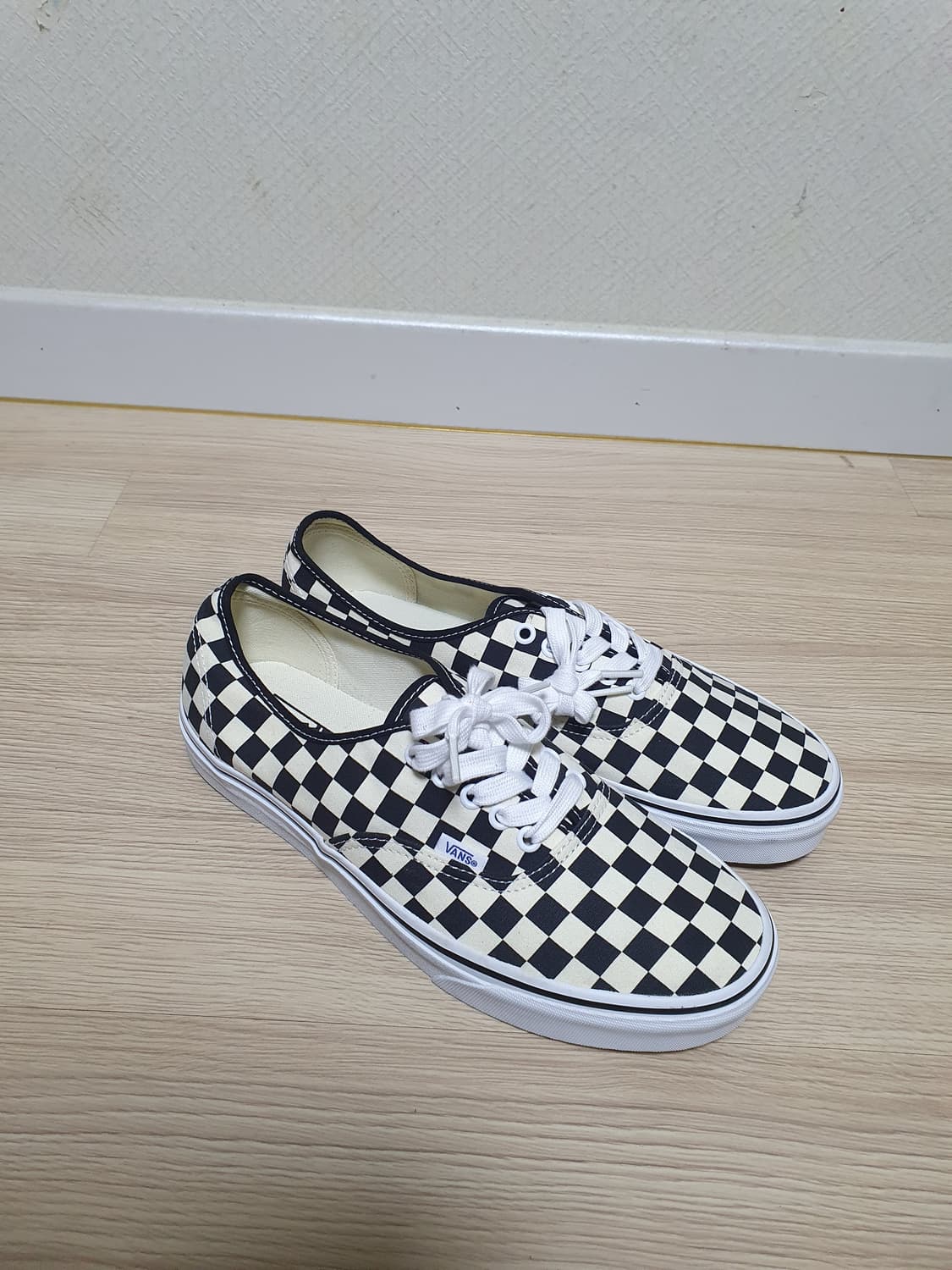 반스 어센틱 체커보드 스니커즈 285 상품이미지2