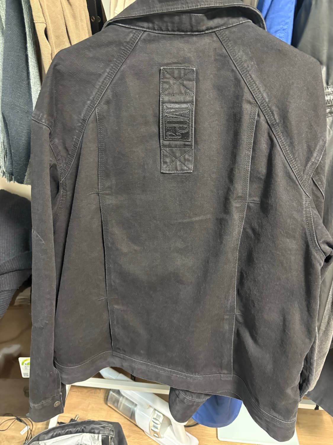 [L] 플라스틱프로덕트 3d 모드 자켓 블랙 새상품 상품이미지3