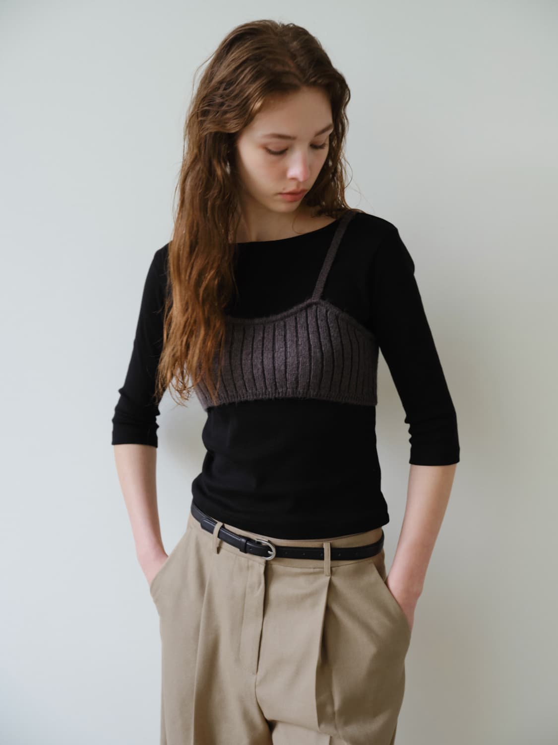 아르토 Strap Cropped Knit Bustier Charcoal 상품이미지8