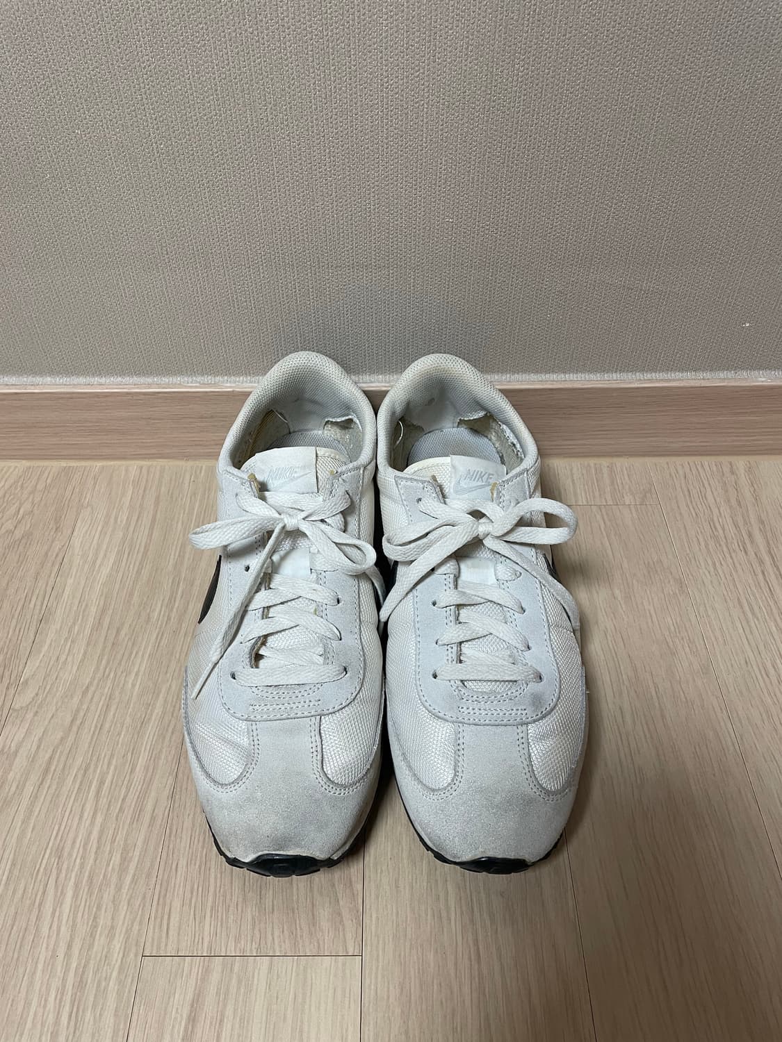 나이키 마크러너 흰검 상품이미지2