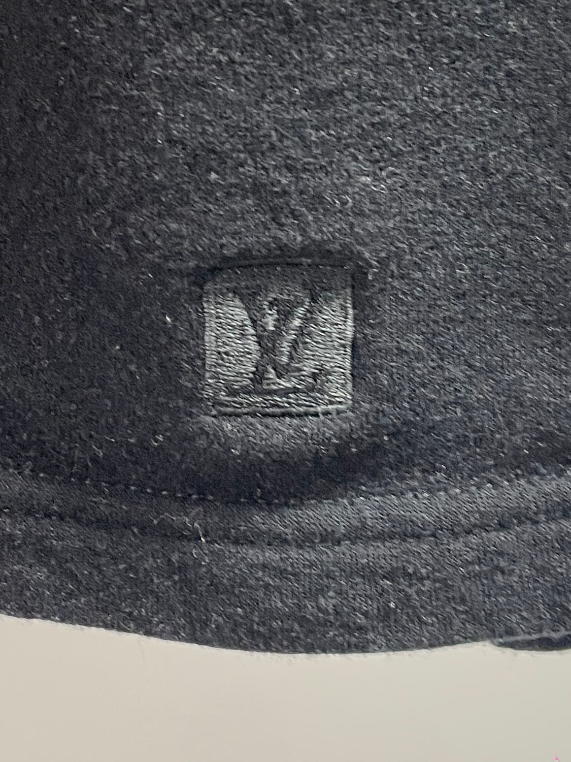 루이비통 버튼 울 헨리넥 롱슬리브 긴팔티 (on.739) 상품이미지4