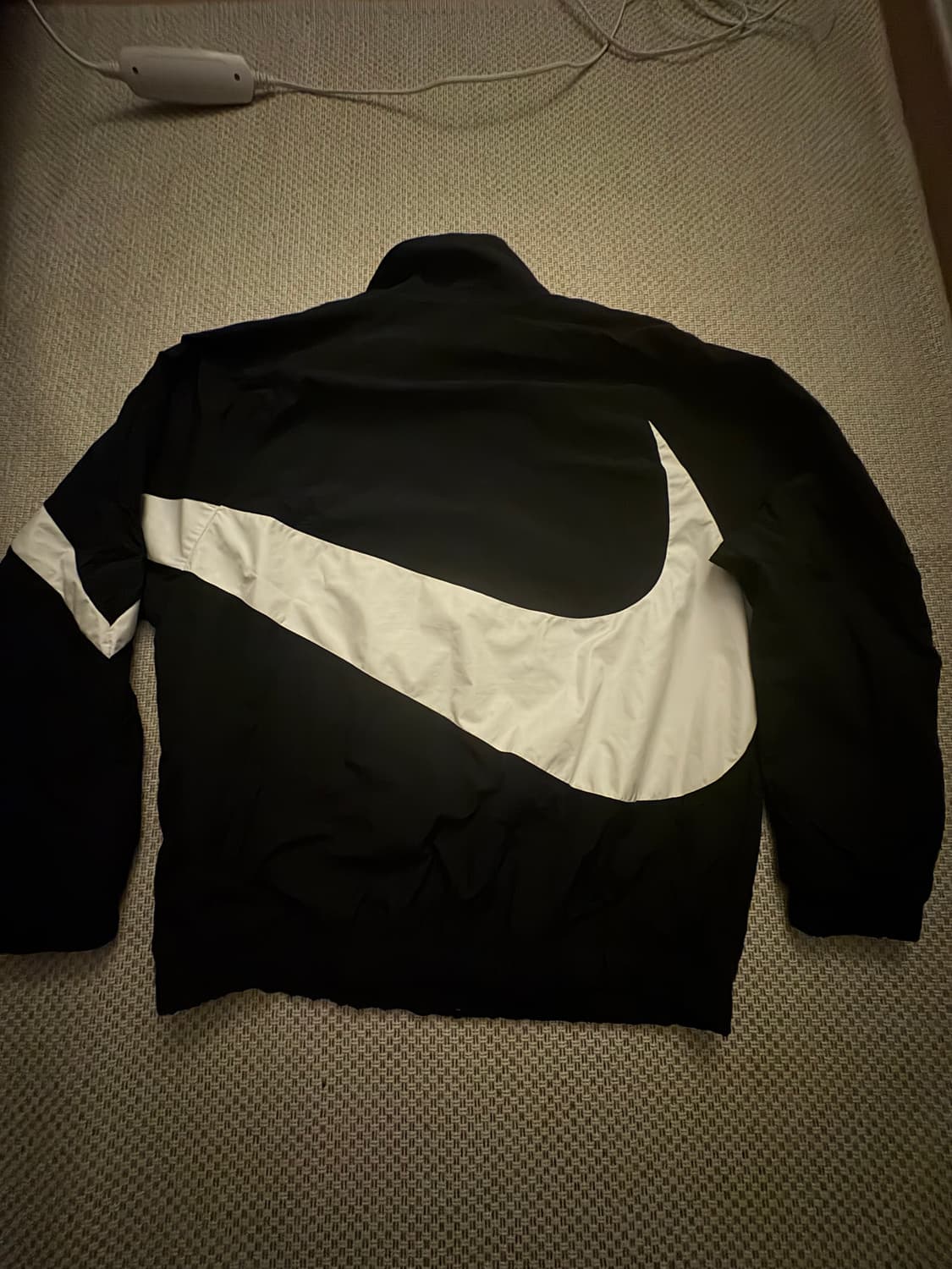 나이키 스우시 우븐 자켓 블랙 코코넛 밀크 상품이미지2