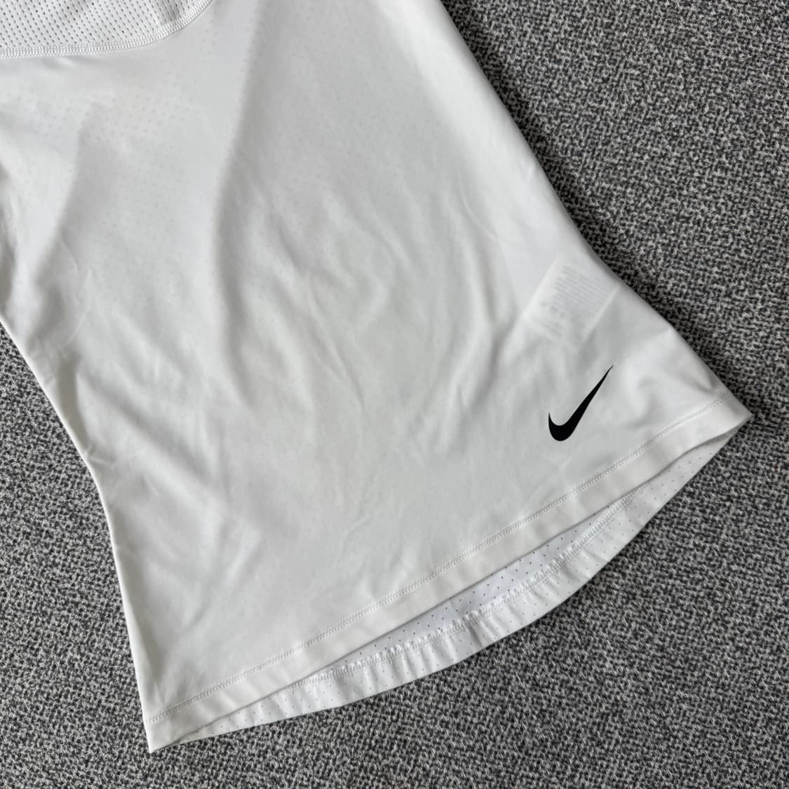 나이키 프로 하이퍼쿨 기능성 반팔 상품이미지3