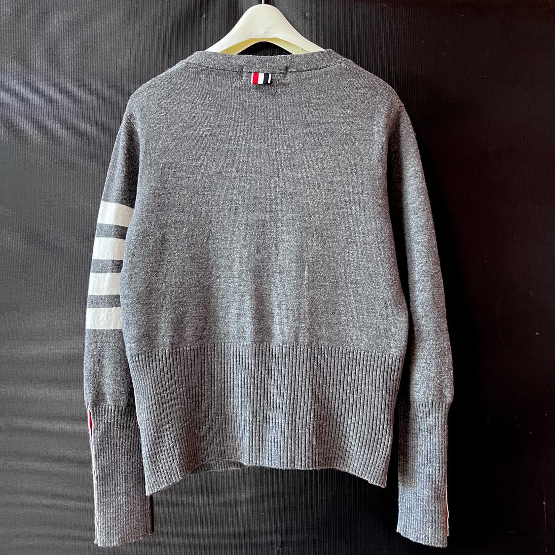 톰 브라운 스코틀랜드 메이드 메리노울 니트 가디건 상품이미지10