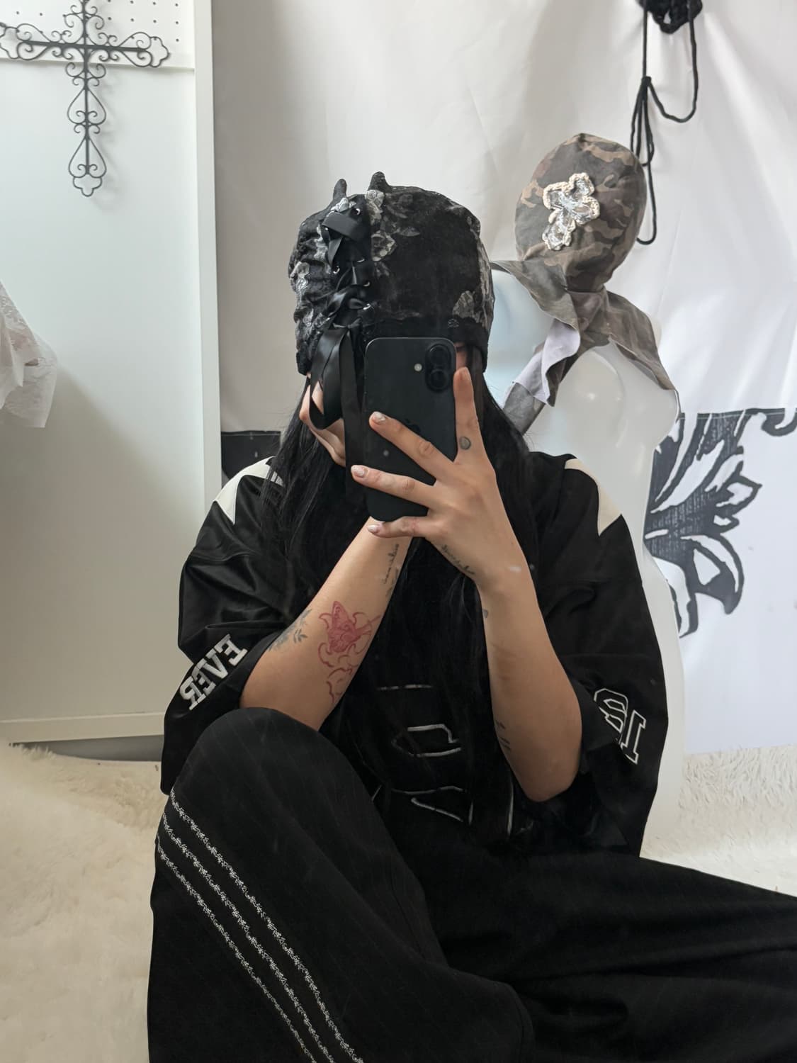  black rose lace eyelet beanie 상품이미지4