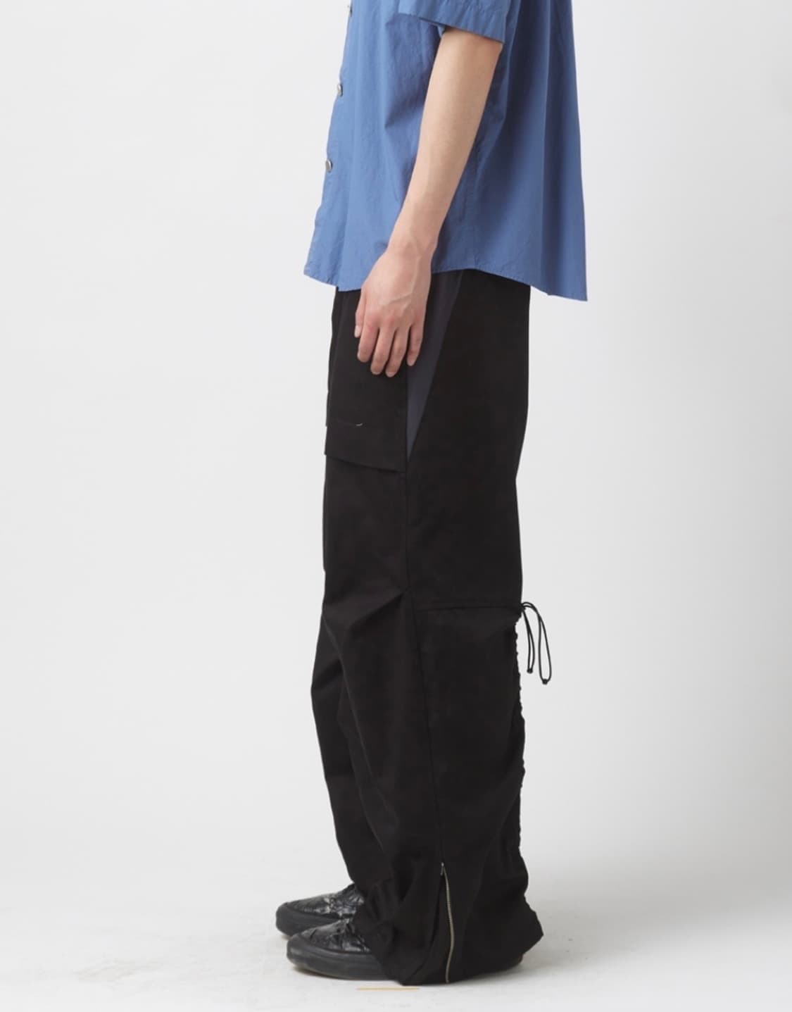 해칭룸 셔링 팬츠 블랙 상품이미지1