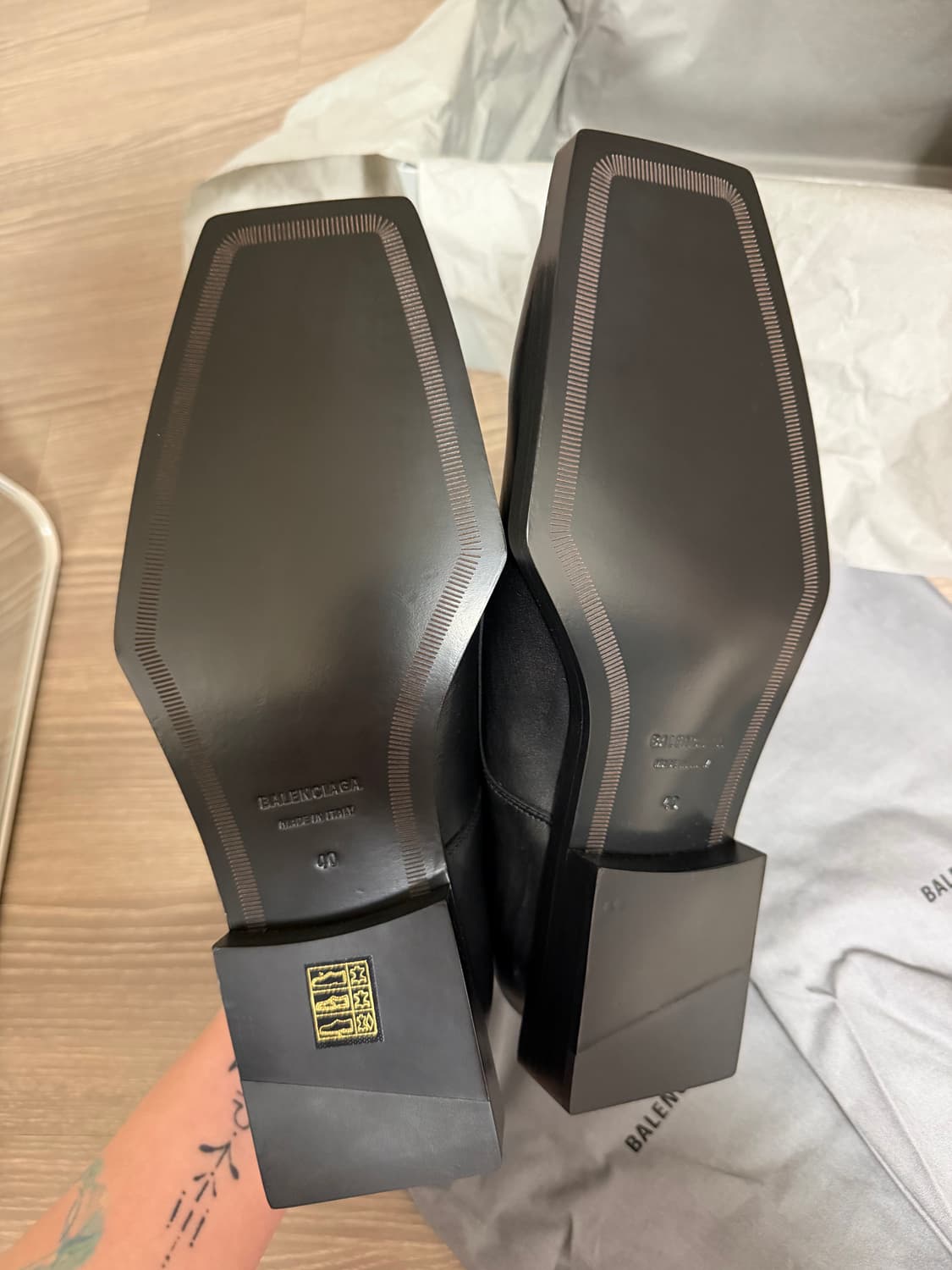 발렌시아가 19AW 블록림 더비 40size 상품이미지4