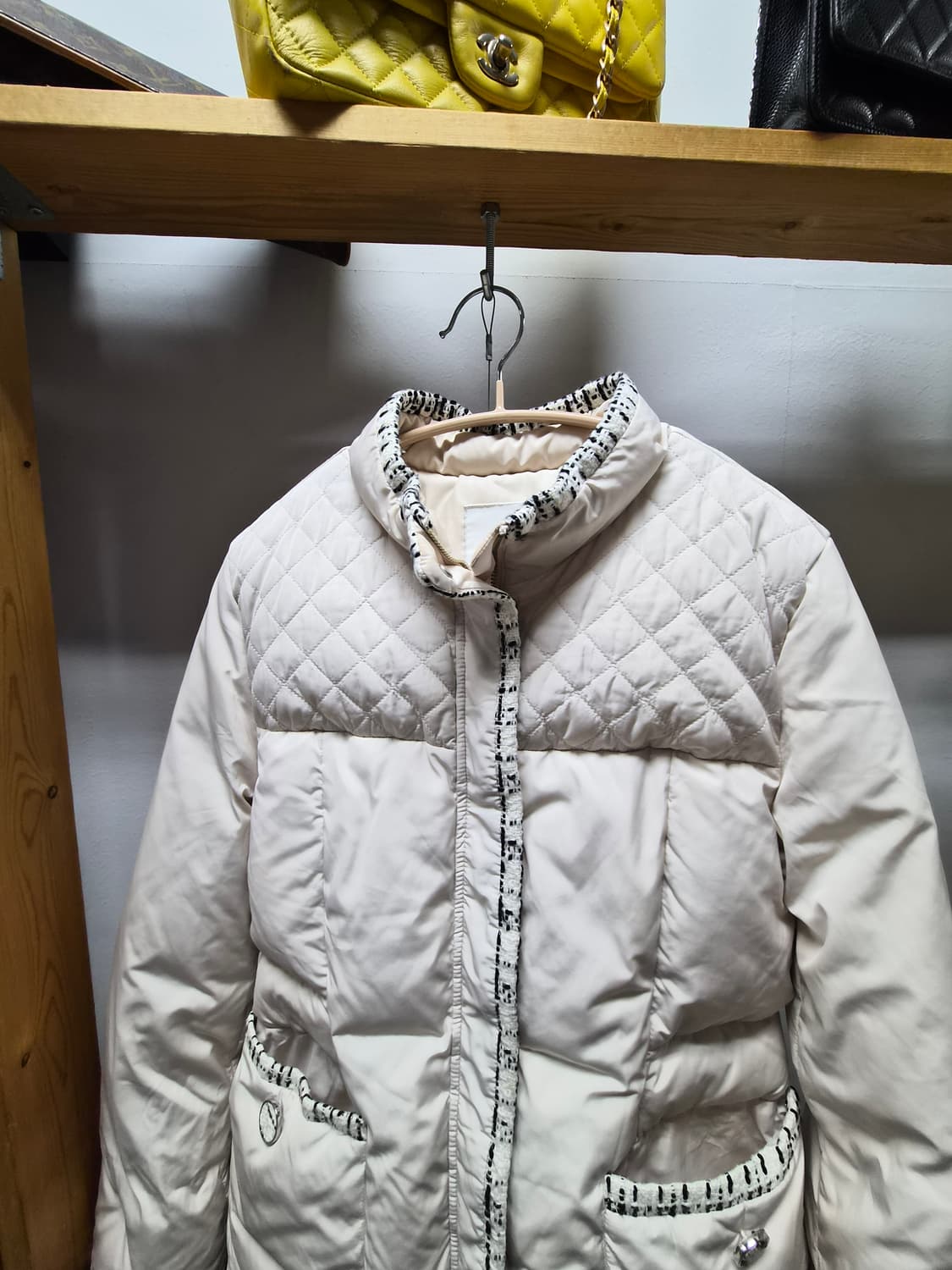 레노마 트위드트리밍 구스숏패딩 상품이미지5