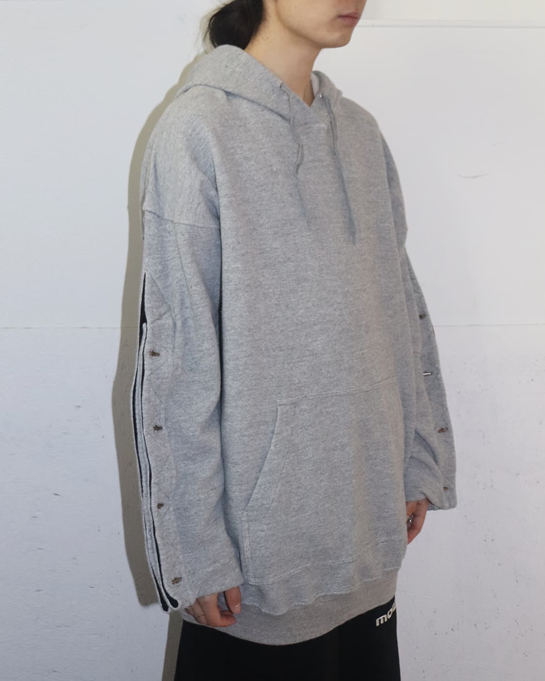 와이프로젝트 17SS 버튼 슬리브 후디 상품이미지3