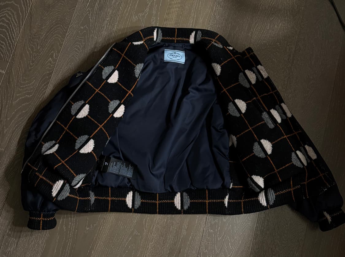 21fw 프라다 라프시몬스 리나일론 니트봄버 상품이미지3