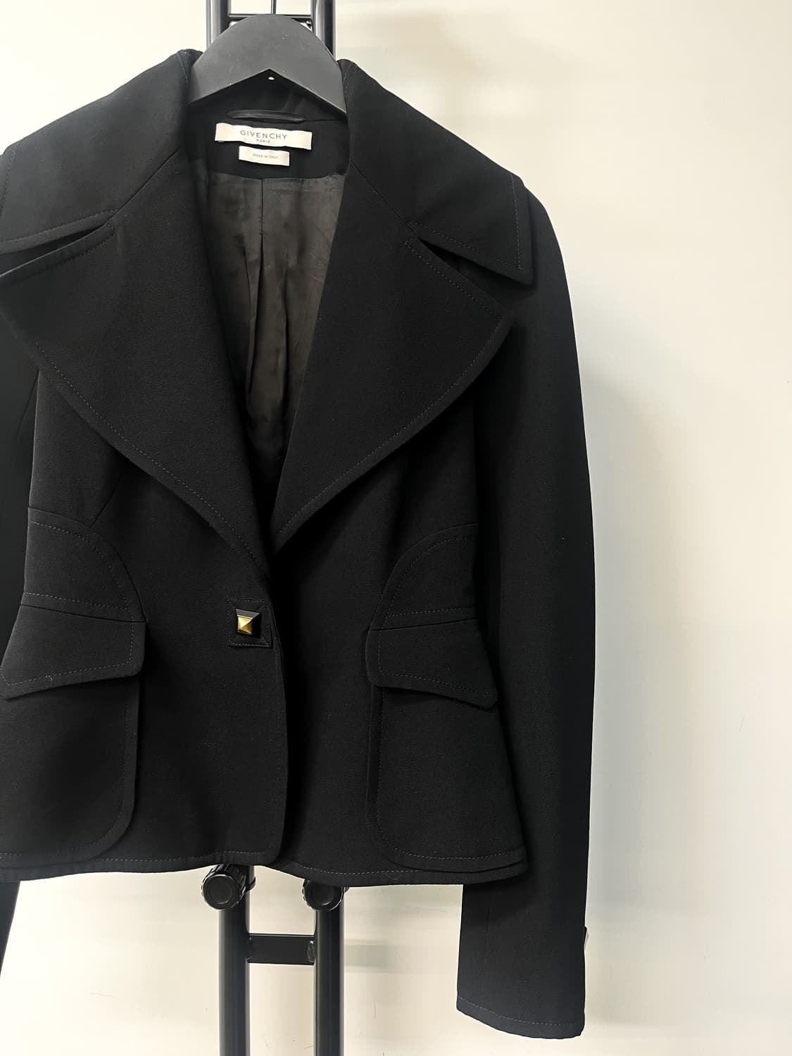 지방시 빅 카라 숏 자켓 상품이미지3