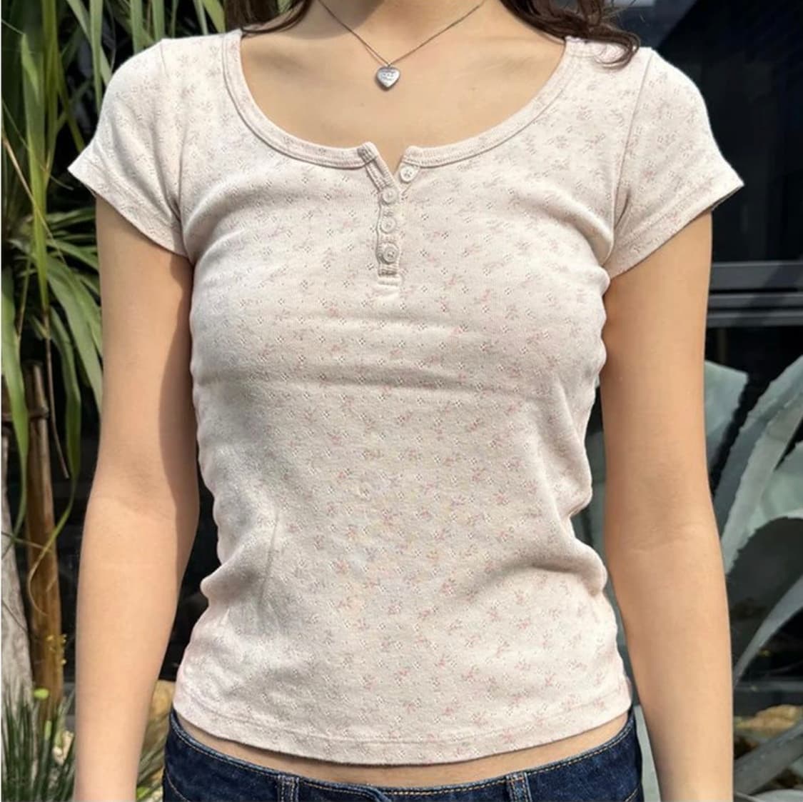 브랜디멜빌 반팔 ZELLY 플로랄 아일렛 헨리넥 티셔츠 상품이미지6