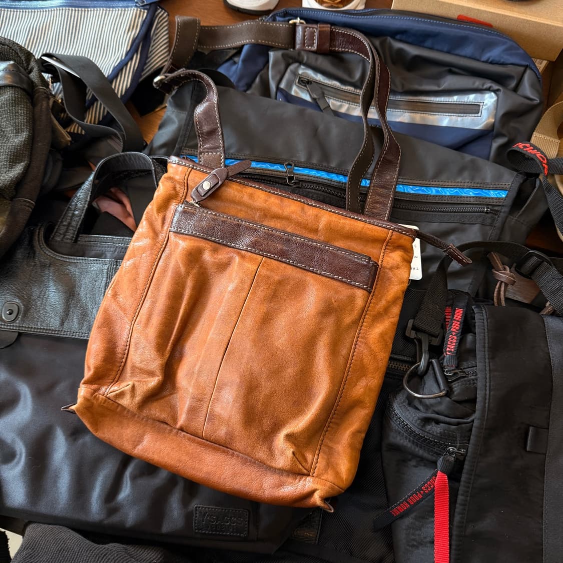 타케오 키쿠치 카우레더 숄더백 일본생산 상품이미지1