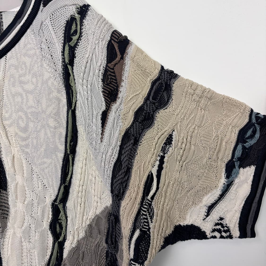 쿠지 coogi 패턴 니트 티셔츠 상품이미지5