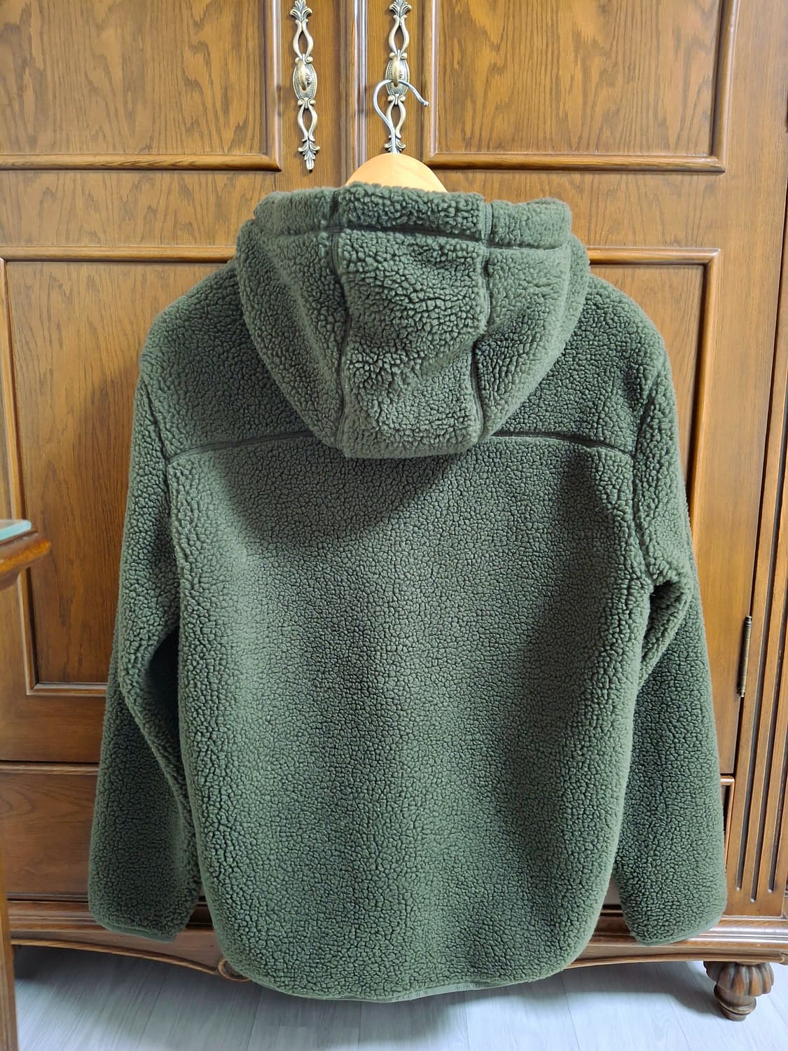 내셔널지오그래픽 카키 뽀글이 후리스 L 상품이미지2