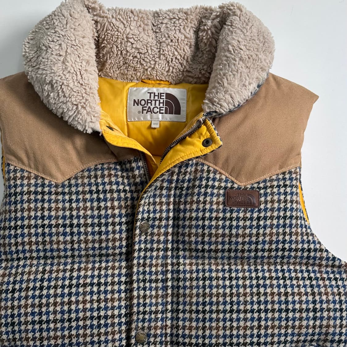 노스페이스 헤리스트위드 울 다운 베스트 상품이미지3