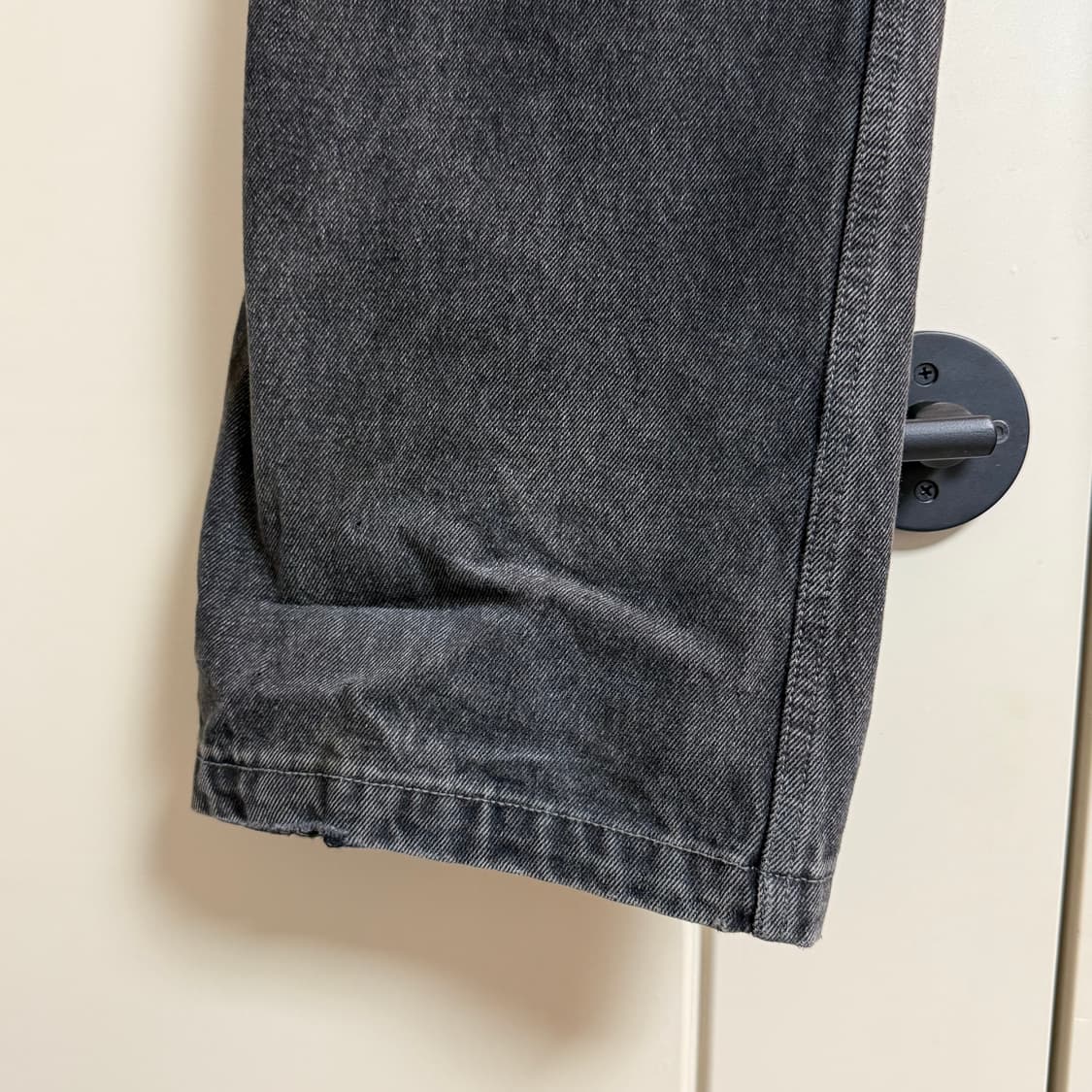 CARGO POCKET DENIM JEANS BLACK 상품이미지4