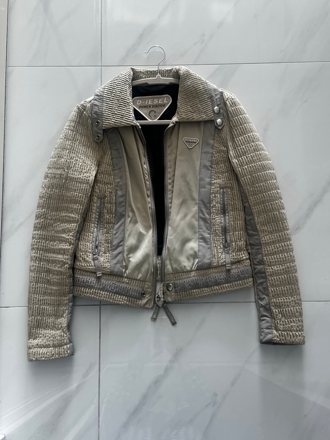 디젤 라이트 쉘 패널 자켓 상품이미지4