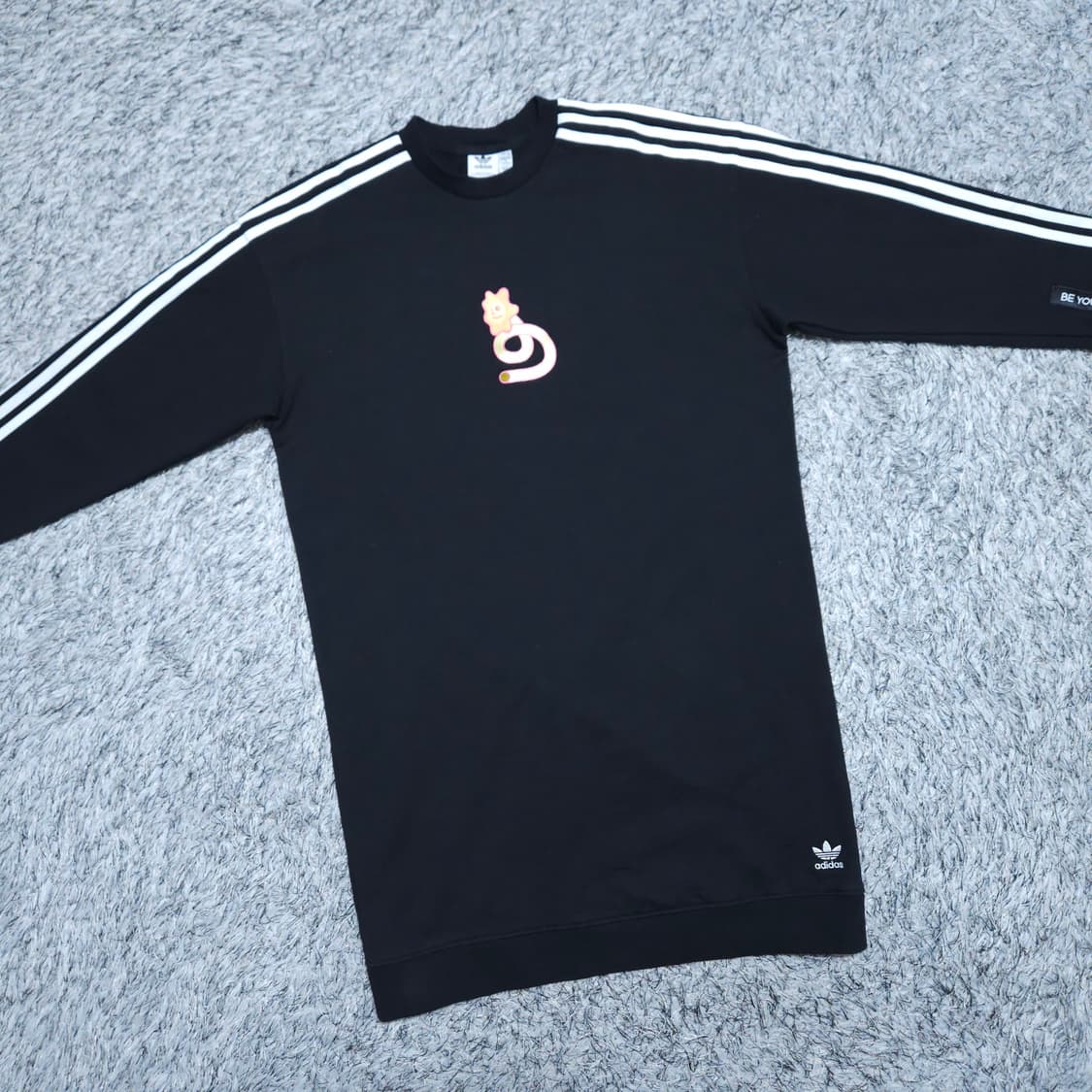 아디다스) L 여자 맨투맨드레스 원피스 / 왕눈이샵 상품이미지2