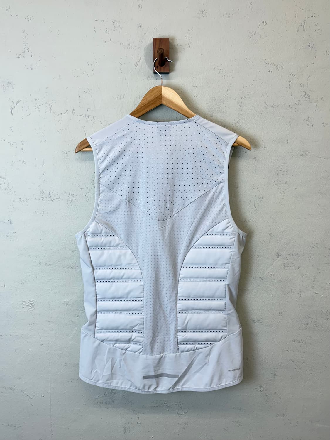 나이키 에어로로프트 구스다운 러닝 경량패딩 상품이미지2