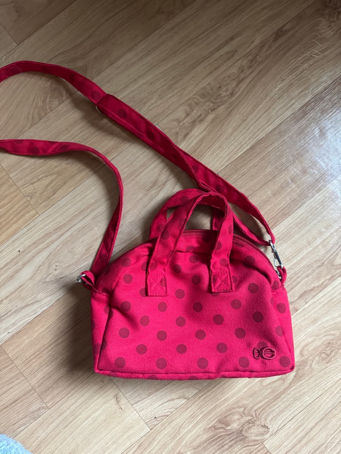 엔조블루스 도트 크로스백 레드 상품이미지5