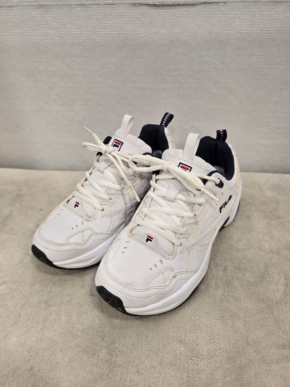 휠라 흰색 운동화 245 상품이미지1