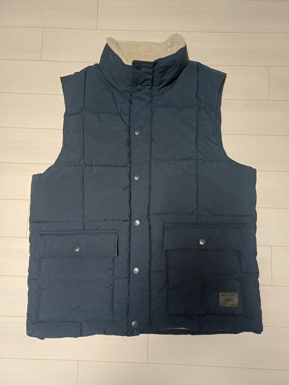 [XL] 에디바우어 카라코람 헤리티지 퀼팅 베스트 (네이비) 상품이미지4