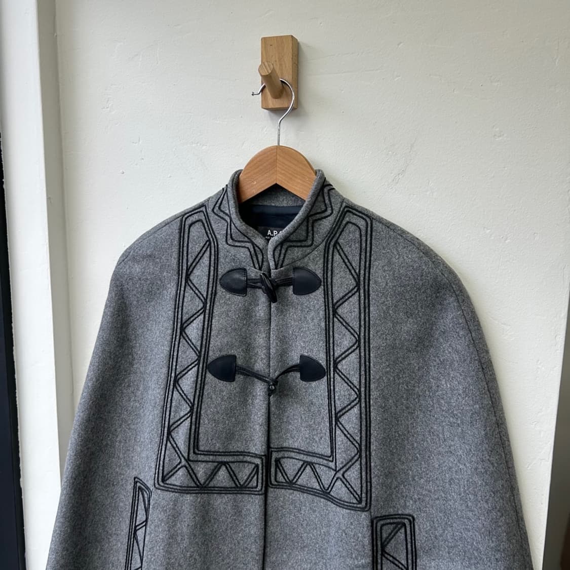 15298 - A.P.C. 아페쎄 케이프 상품이미지1