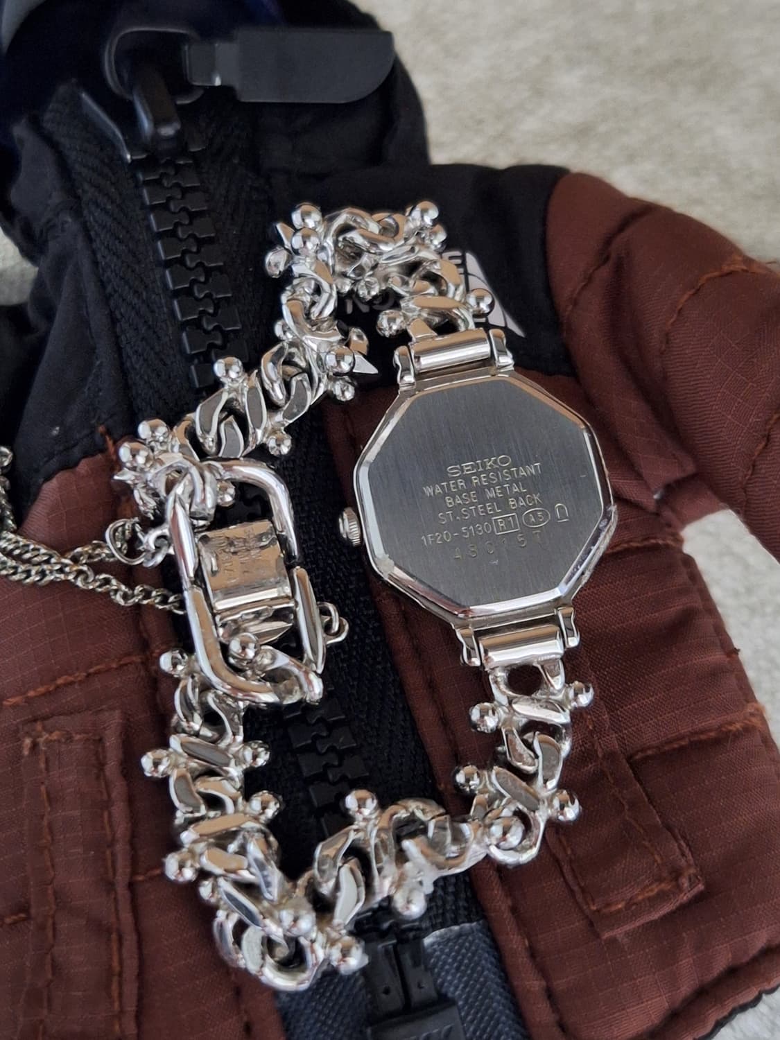 세이코 tisse 쿼츠 시계 판매합니다 상품이미지3