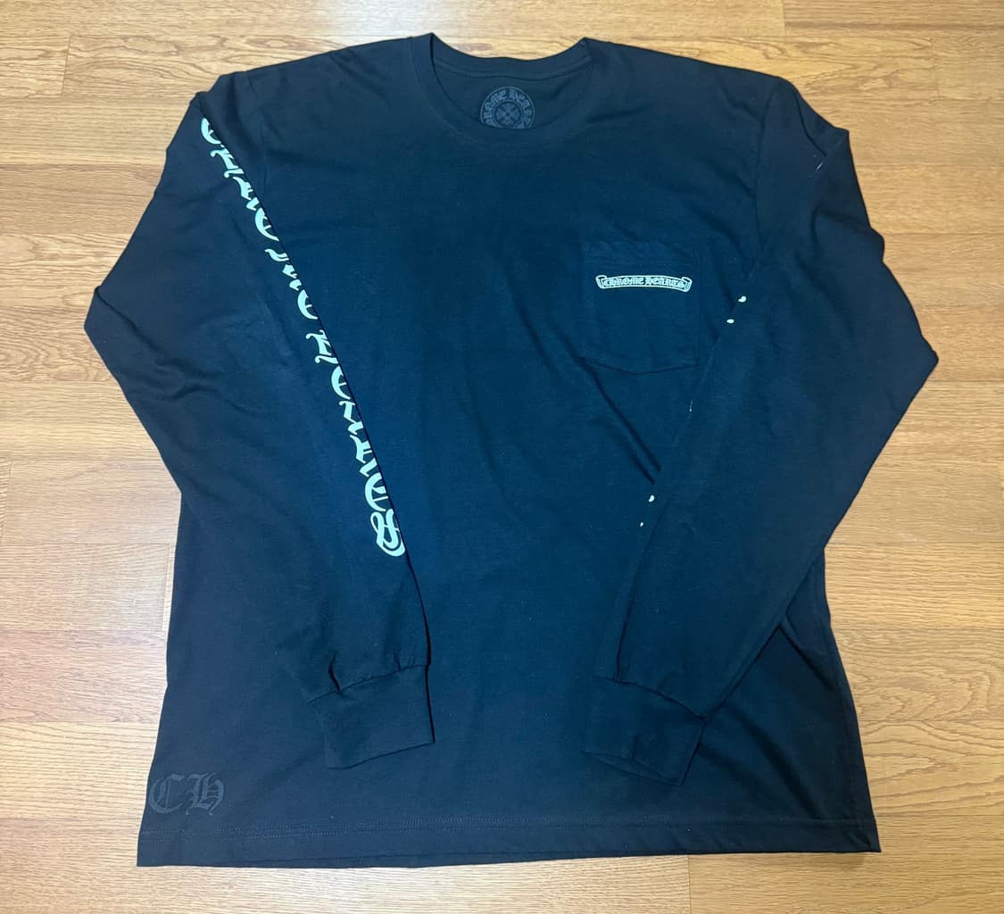 [XL]크롬하츠 스크롤 로고 롱슬리브 상품이미지1