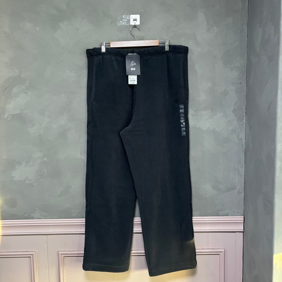 유니클로 니들스 플리츠 팬츠 다크그레이 상품이미지1