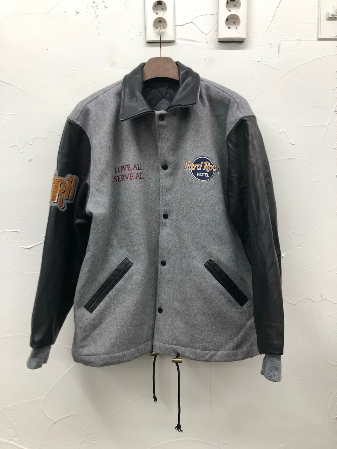 하드락카페 리얼레더 바시티 상품이미지2