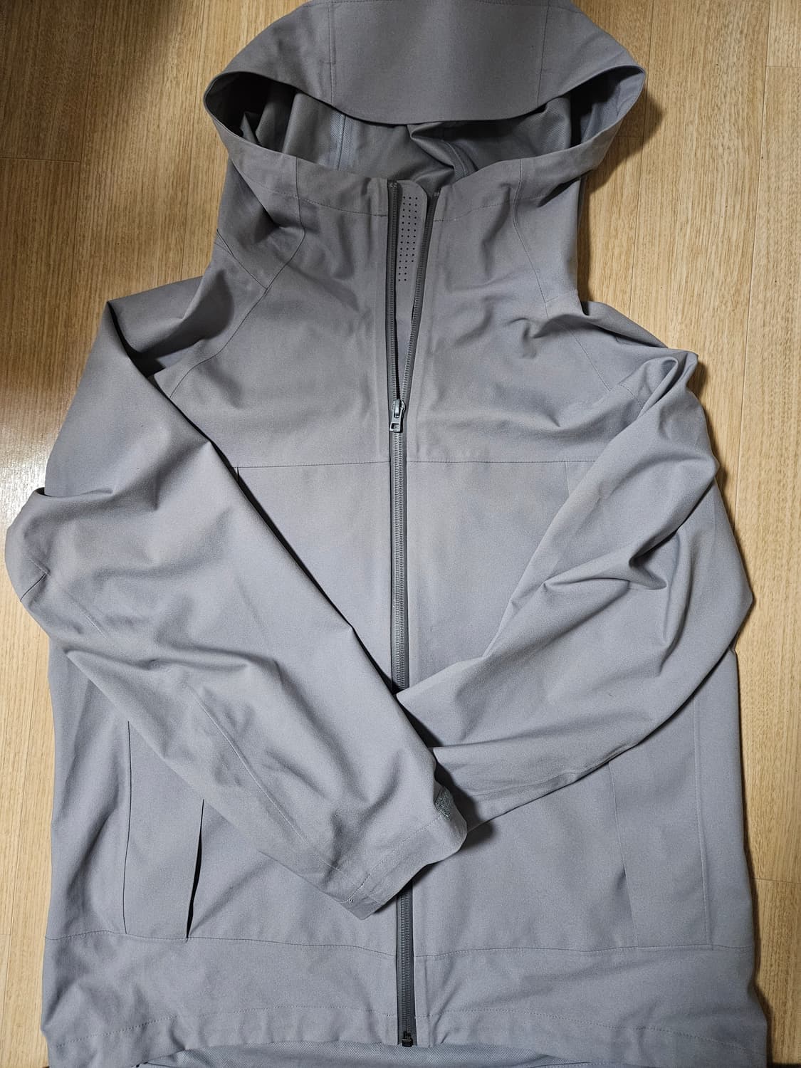 유니클로 바람막이 L 상태 최상 상품이미지1