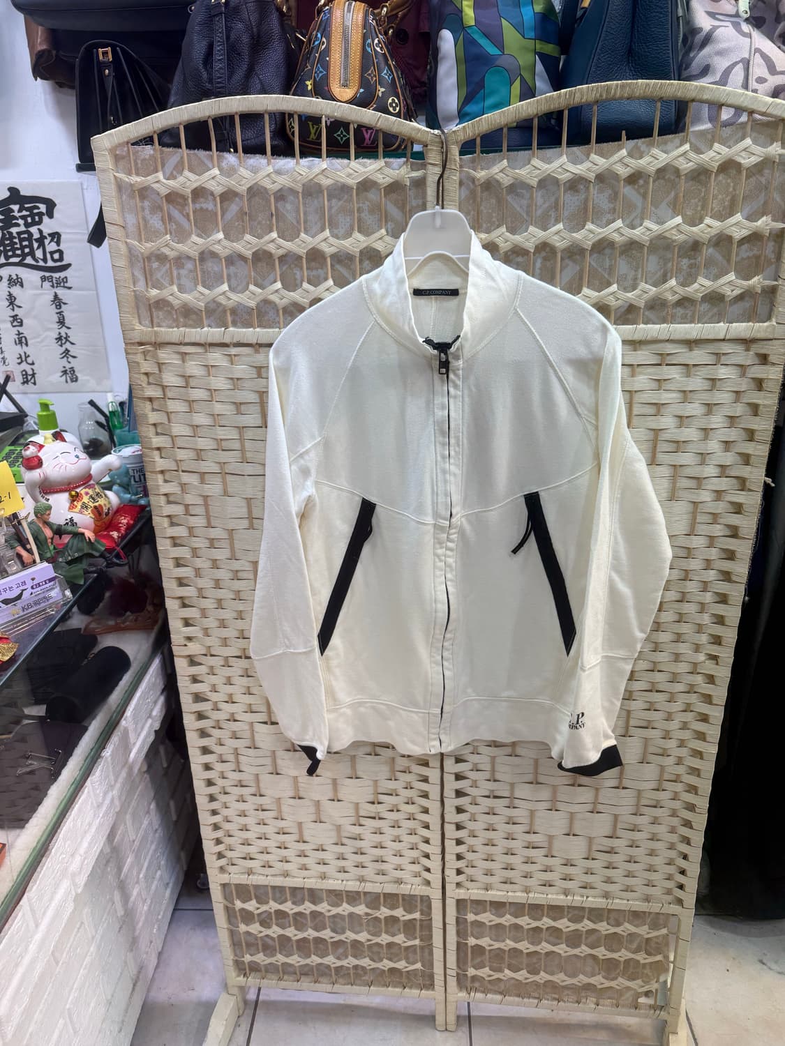 100 정품 cp컴퍼니 집업 팝니다 상품이미지1