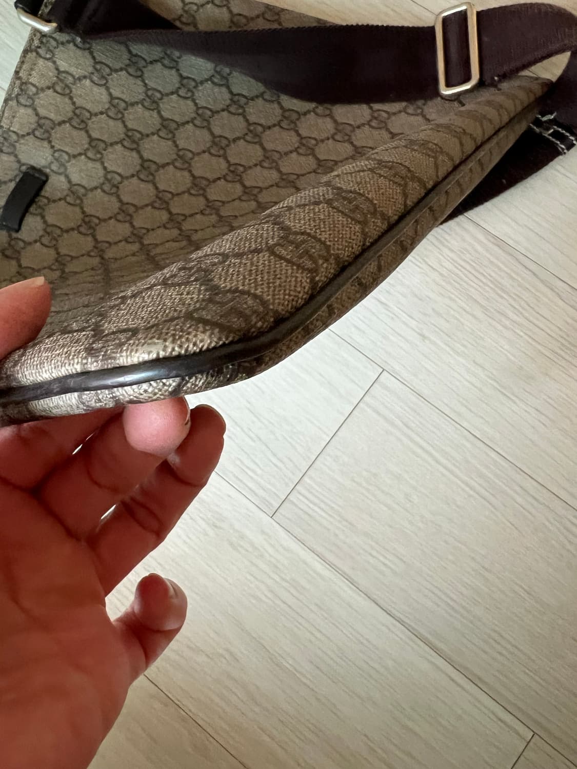 구찌 크로스백 상품이미지4