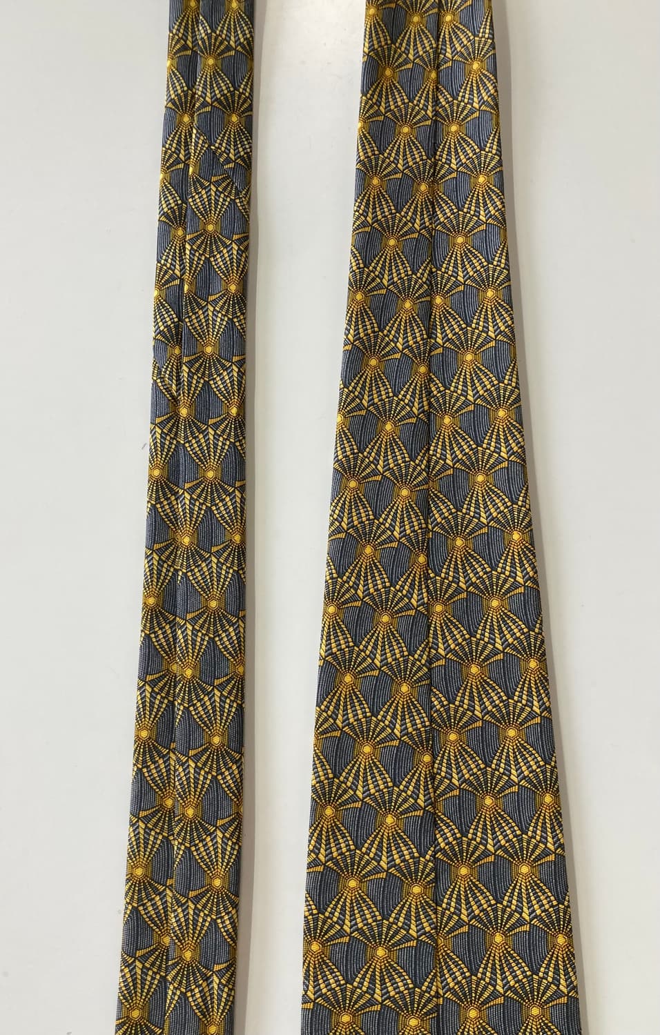 크리스찬디올무슈 넥타이 상품이미지7