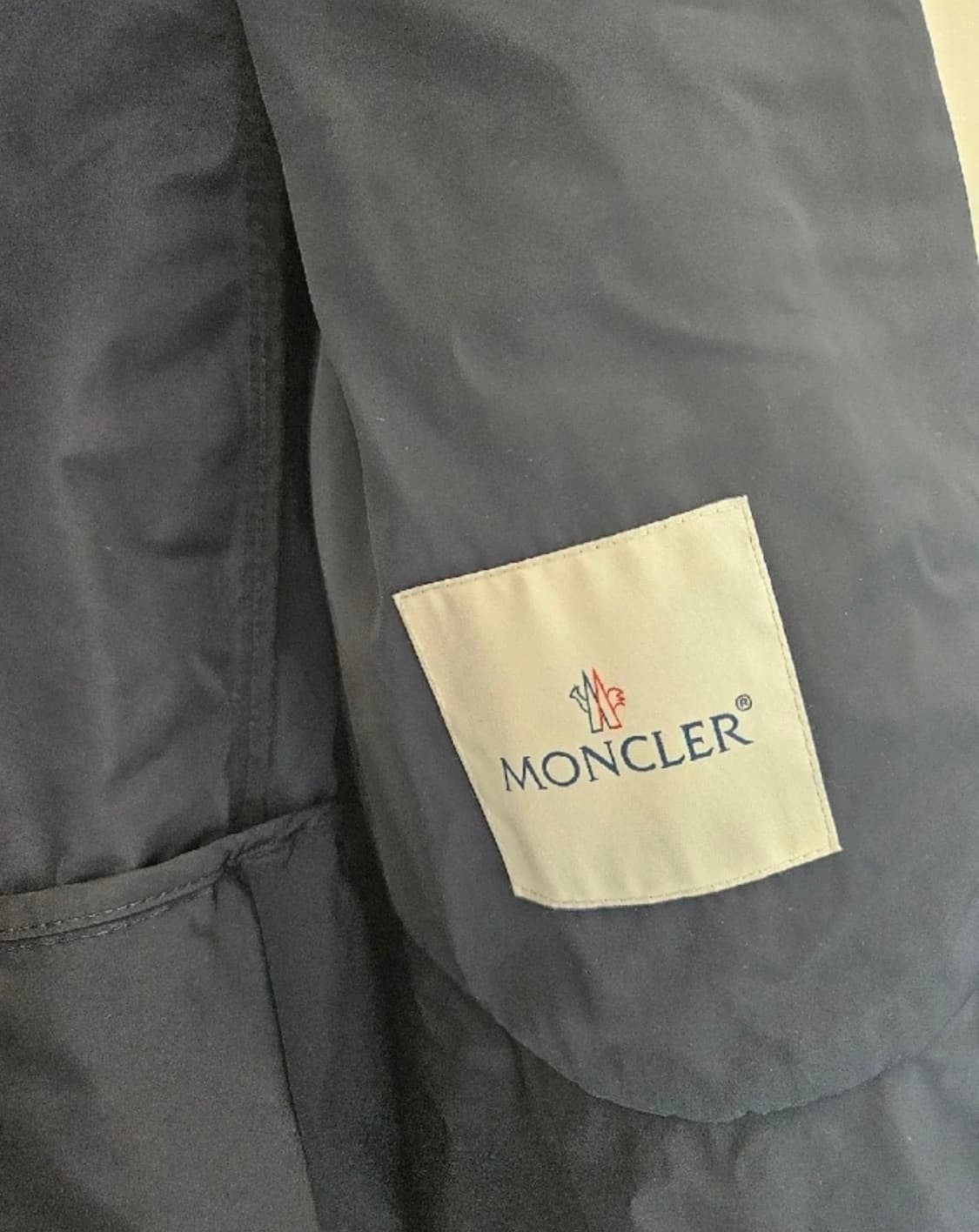 몽클레어 여성 네이비 후드 코트 상품이미지4