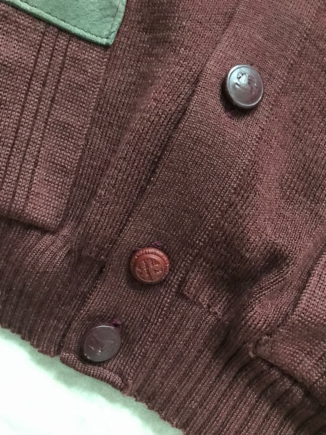 버버리 90년대 올드스쿨 코만도 니트 가디건 버건디 상품이미지7