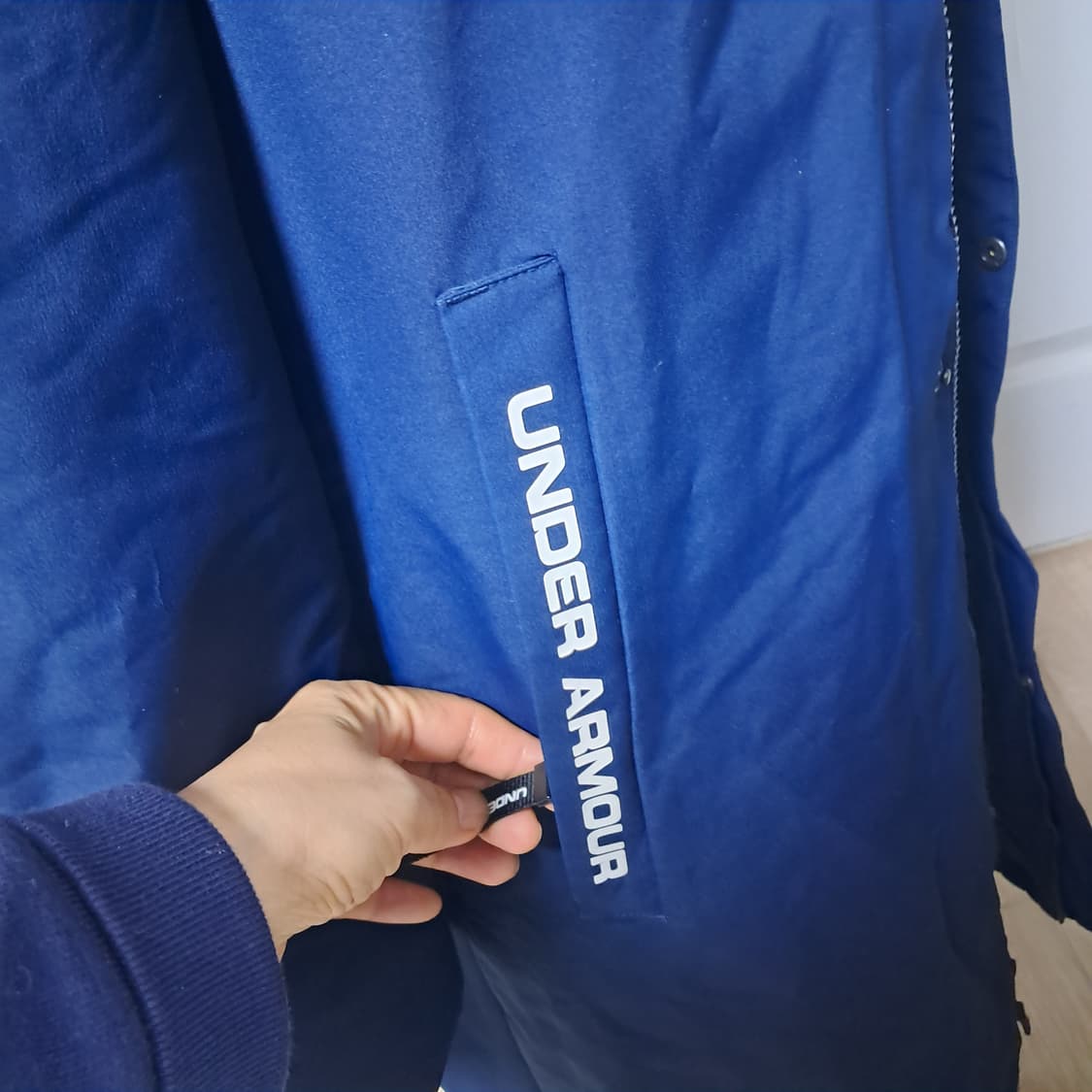 언더아머 네이비 남성 롱패딩 L사이즈(약100~105)상태상급 상품이미지5