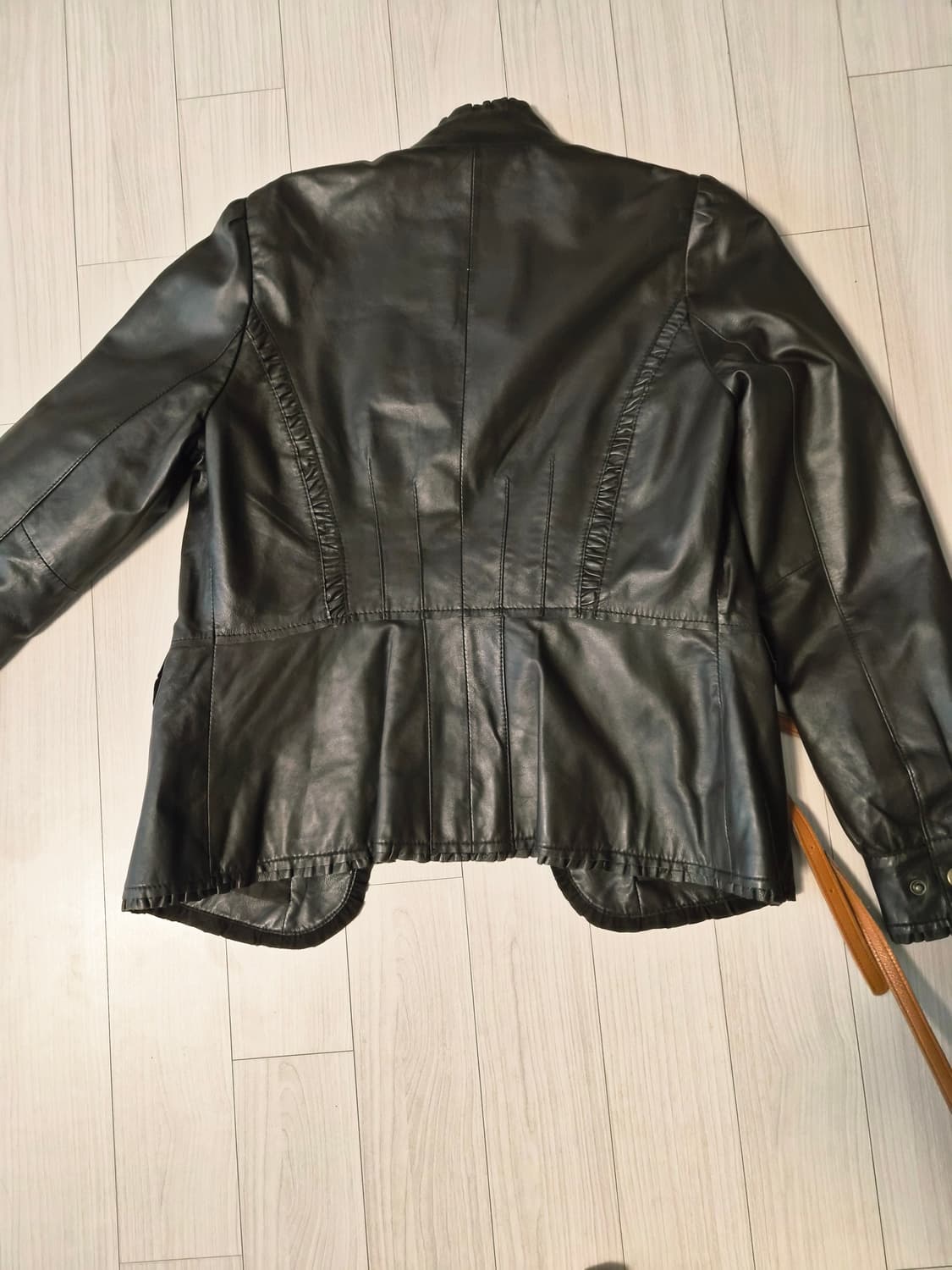 [Bagatelle] 바가텔 천연 양가죽 프릴 자켓 (사이즈 6 상품이미지8