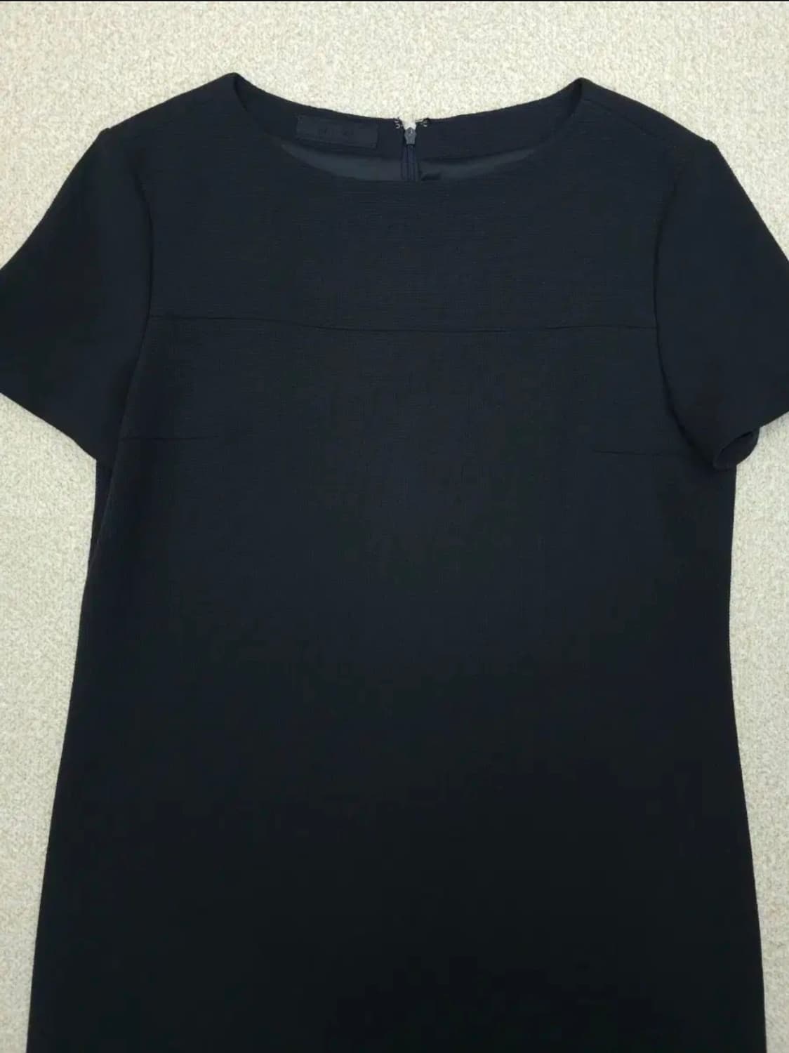 (88-98-165)MINE 여성 반팔 원피스 미디 블랙 상품이미지4