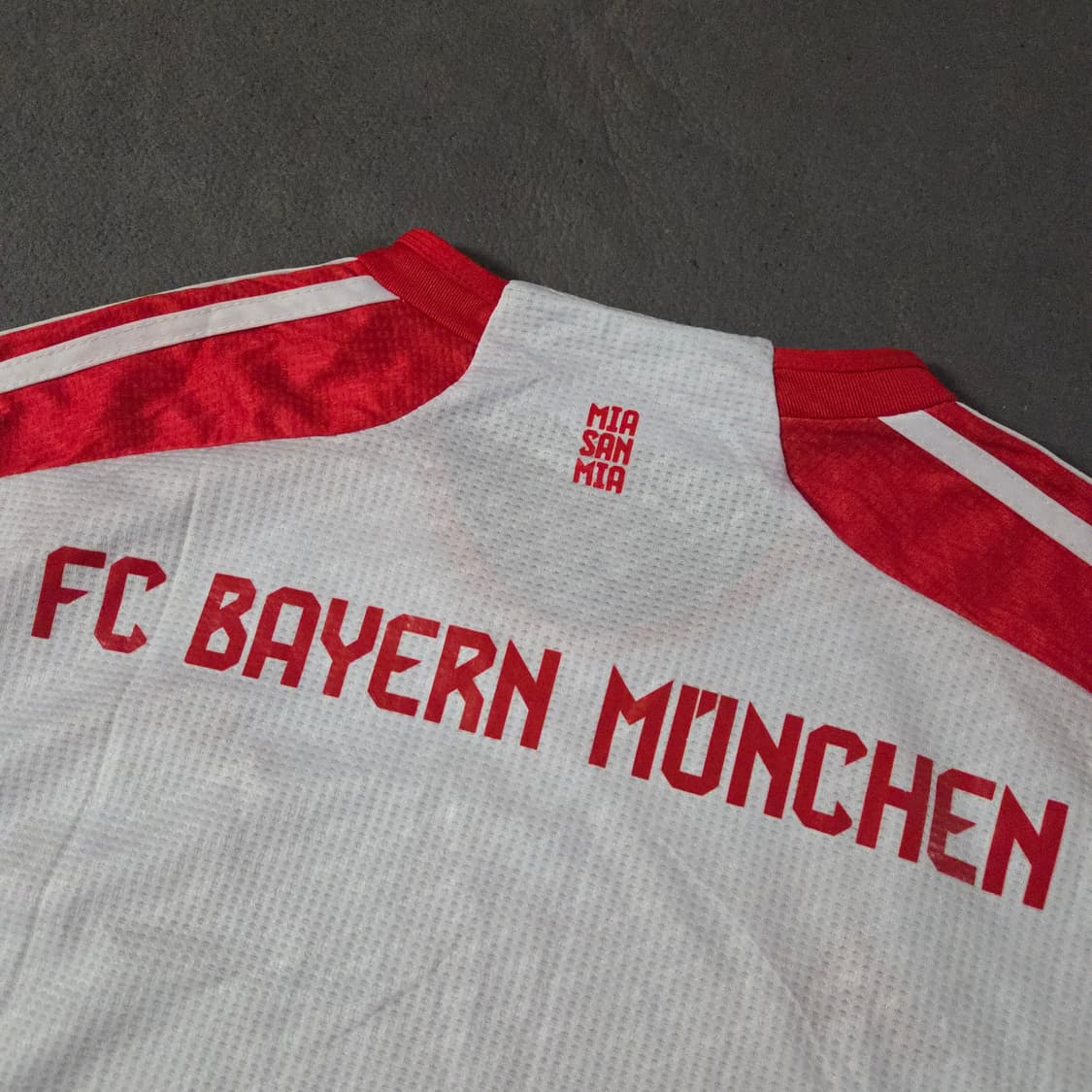 아디다스 바이에른뮌헨 23-34 홈 유니폼 반팔 XL 상품이미지3