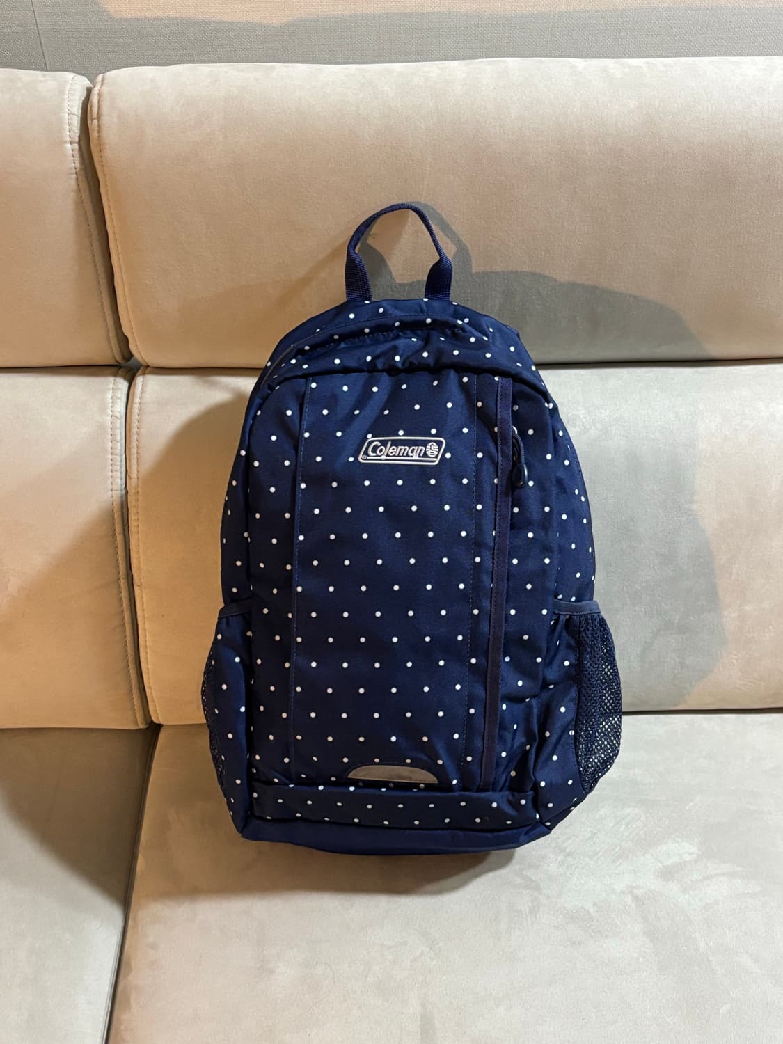 Coleman 콜맨 도트 백팩 상품이미지1