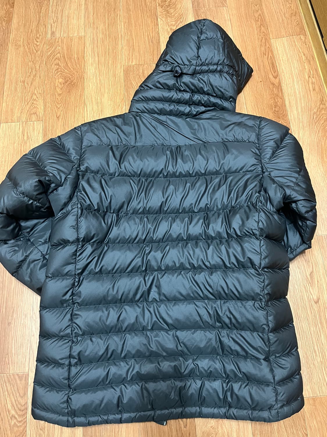 파타고니아 다운 스웨터 후디 후드 경량 패딩 m 등산 고프코어 클라이밍  상품이미지5